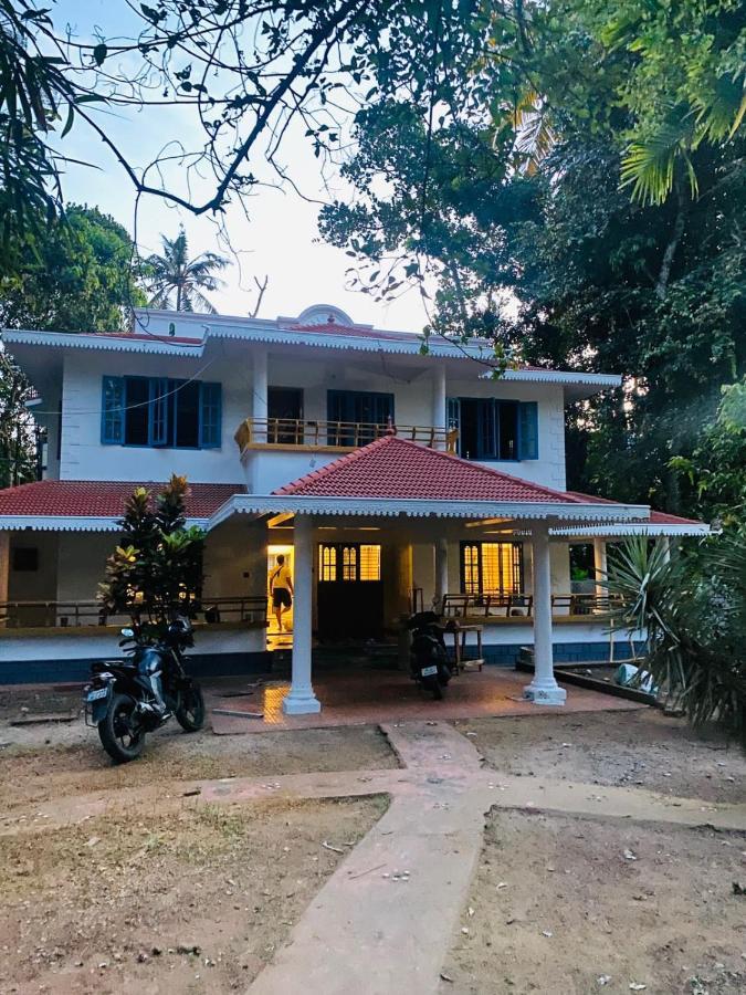 Barefoot Hostels, Варкала Экстерьер фото